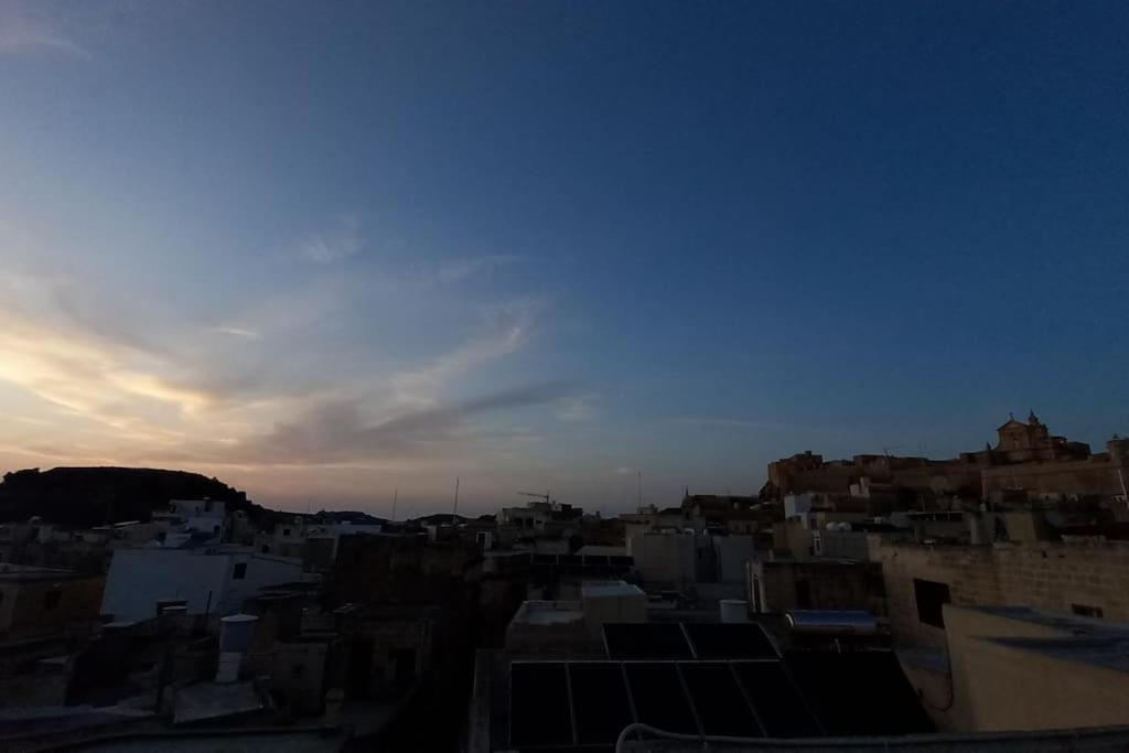 Sunset Suite Victoria Esterno foto